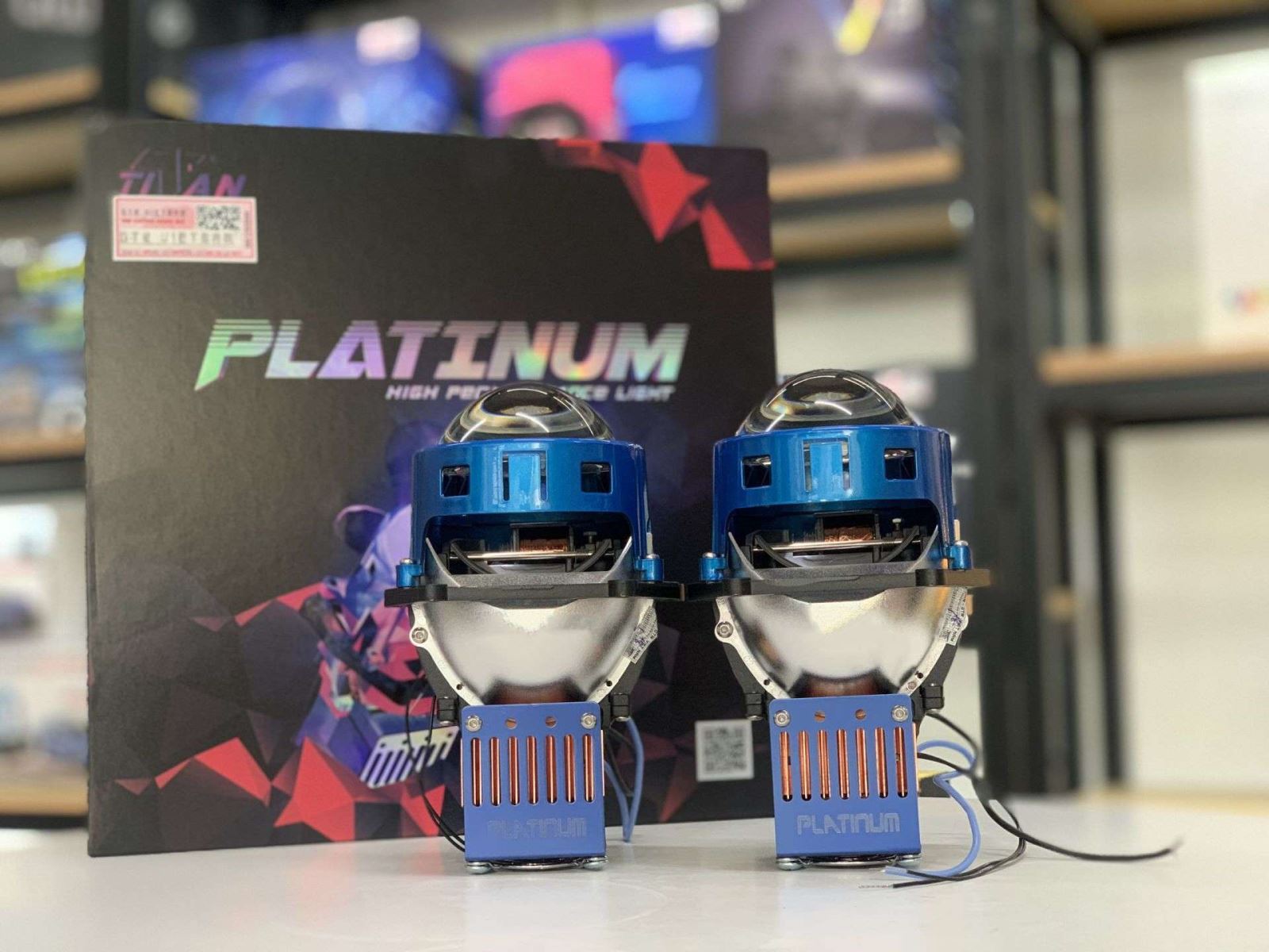 Đèn bi laser Titan Platinum Plus